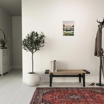 Affiche ‘Modesty’ avec cadre blanc - Design épuré explorant le paradoxe entre luxe ostentatoire et modestie.
