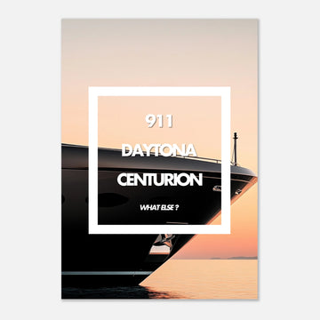 Tableau aluminium luxe 911 Daytona Centurion - Affiche encadrée yacht coucher de soleil - Design prestige minimaliste - THREEWORDS³
